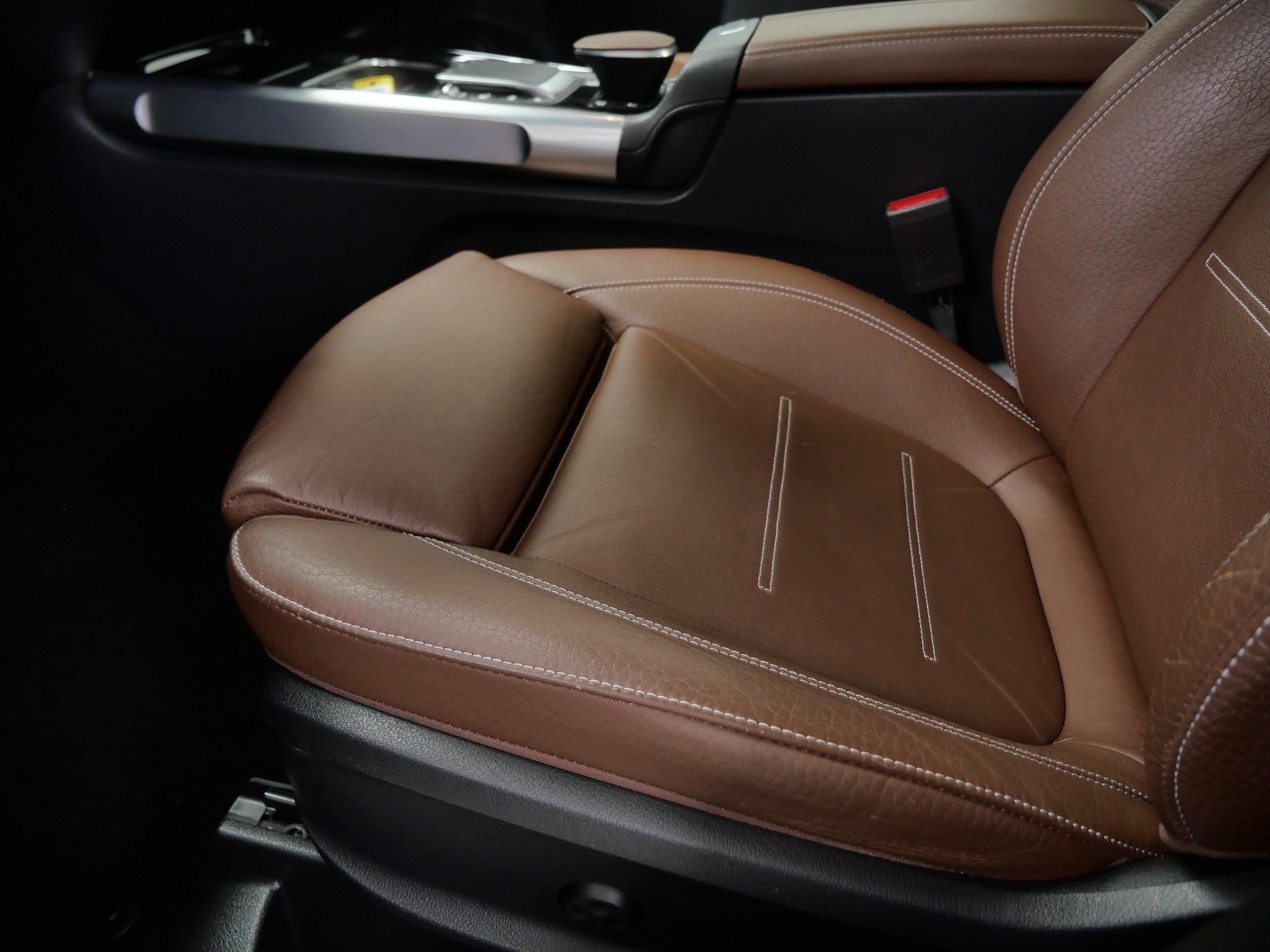 Certified 2022 Mercedes-Benz GLB 35 AMG 4MATIC image 19