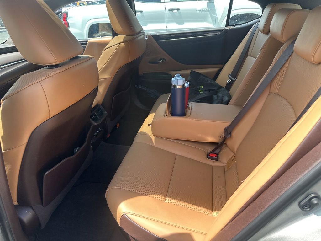 Used 2021 Lexus ES 300h w/ Premium Package FWD image 10