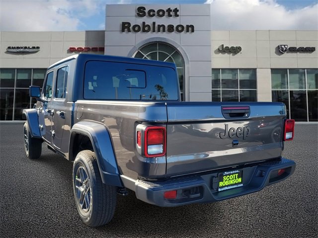 New 2026 Jeep Gladiator Sport image 3