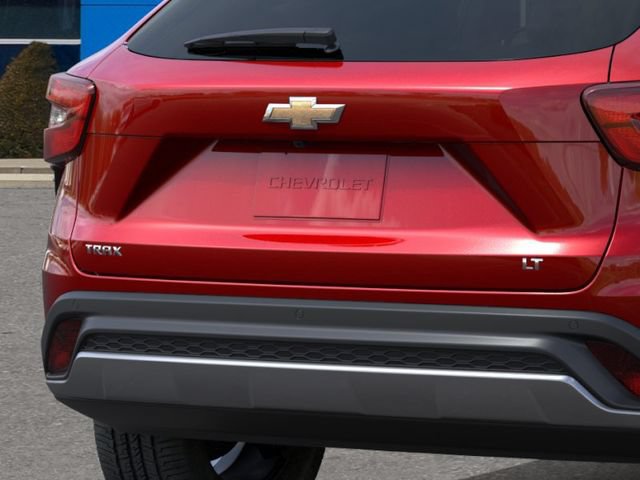 New 2026 Chevrolet Trax LT w/ Sunroof Package FWD image 14