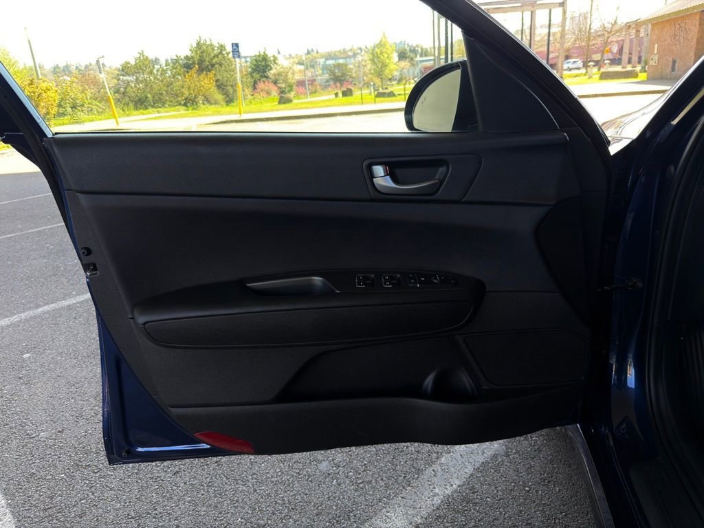 Used 2019 Kia Optima S image 20