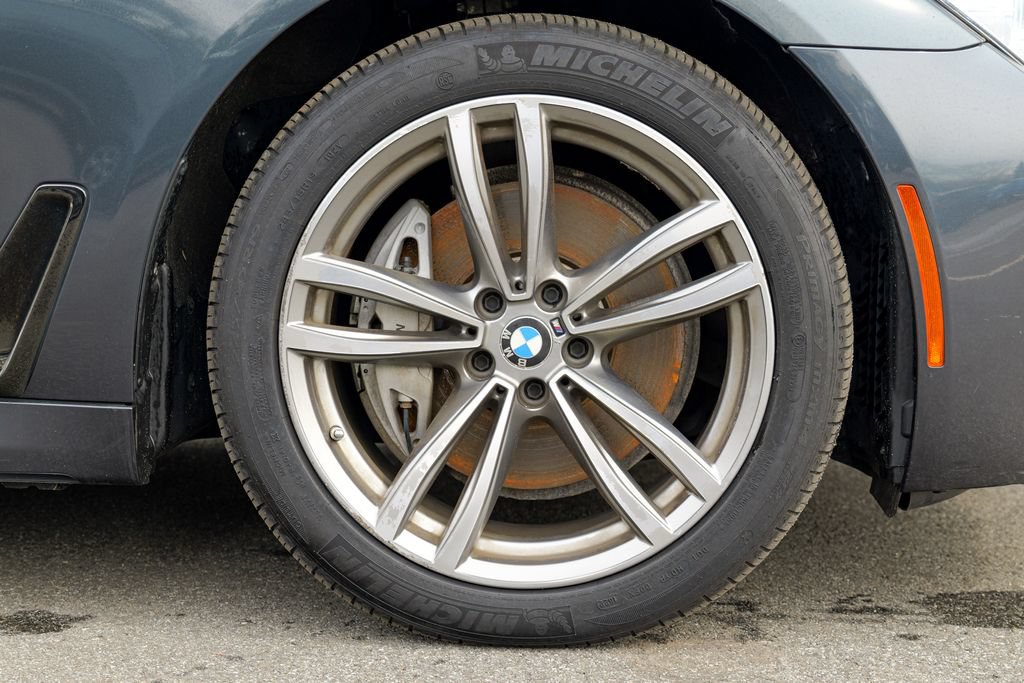 Used 2019 BMW 740i xDrive w/ Executive Package AWD/4WD image 12