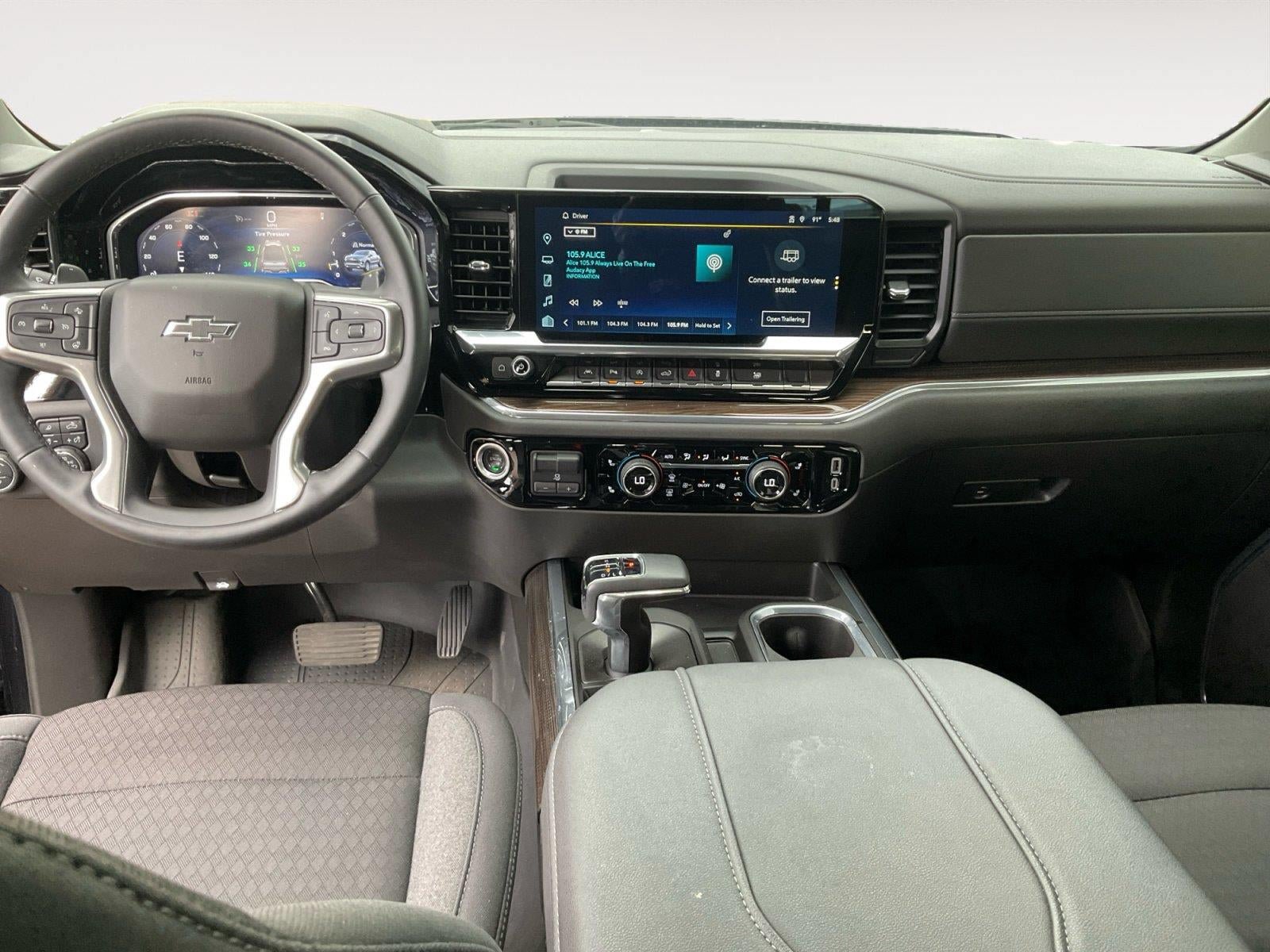 Used 2024 Chevrolet Silverado 1500 RST w/ Convenience Package II AWD/4WD image 10