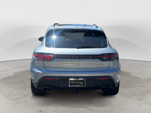 Used 2025 Porsche Macan AWD/4WD image 4