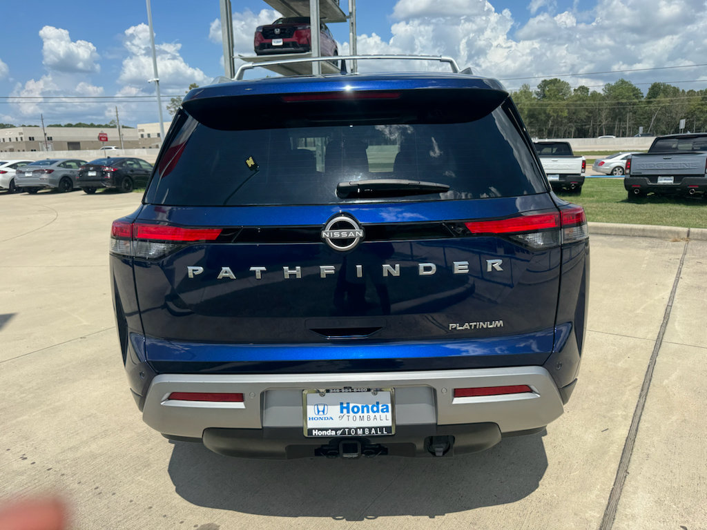 Used 2024 Nissan Pathfinder Platinum w/ Cargo Package FWD image 7