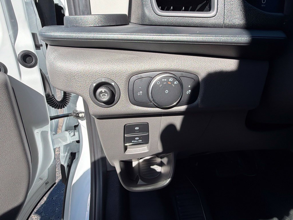New 2027 Ford Transit 250 148 Medium Roof w/ Load Area Protection Package RWD image 15