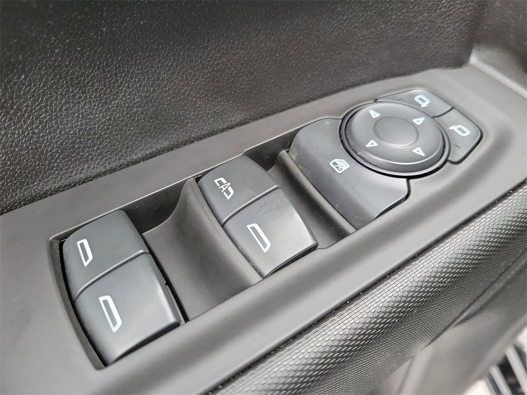 Used 2020 Chevrolet Silverado 1500 Custom w/ Custom 2.7L Value Package image 17