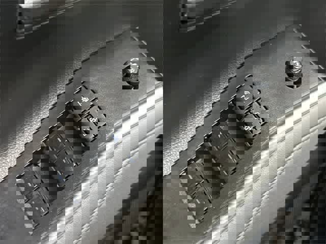 Used 2023 Toyota Highlander L image 19