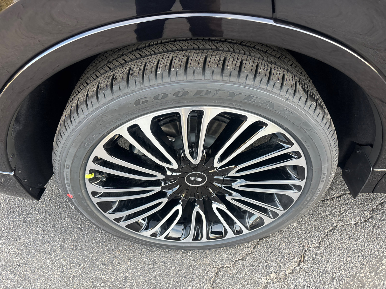 New 2026 Lincoln Aviator Black Label w/ Dynamic Handling Package image 10