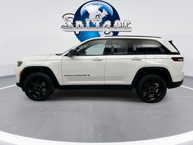 Used 2023 Jeep Grand Cherokee Altitude image 6
