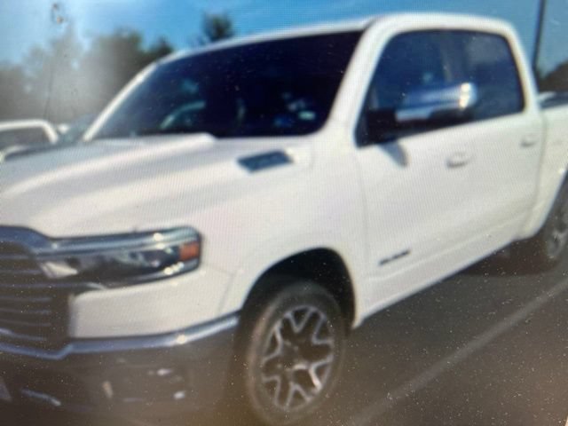 Used 2025 RAM 1500 Laramie AWD/4WD image 2