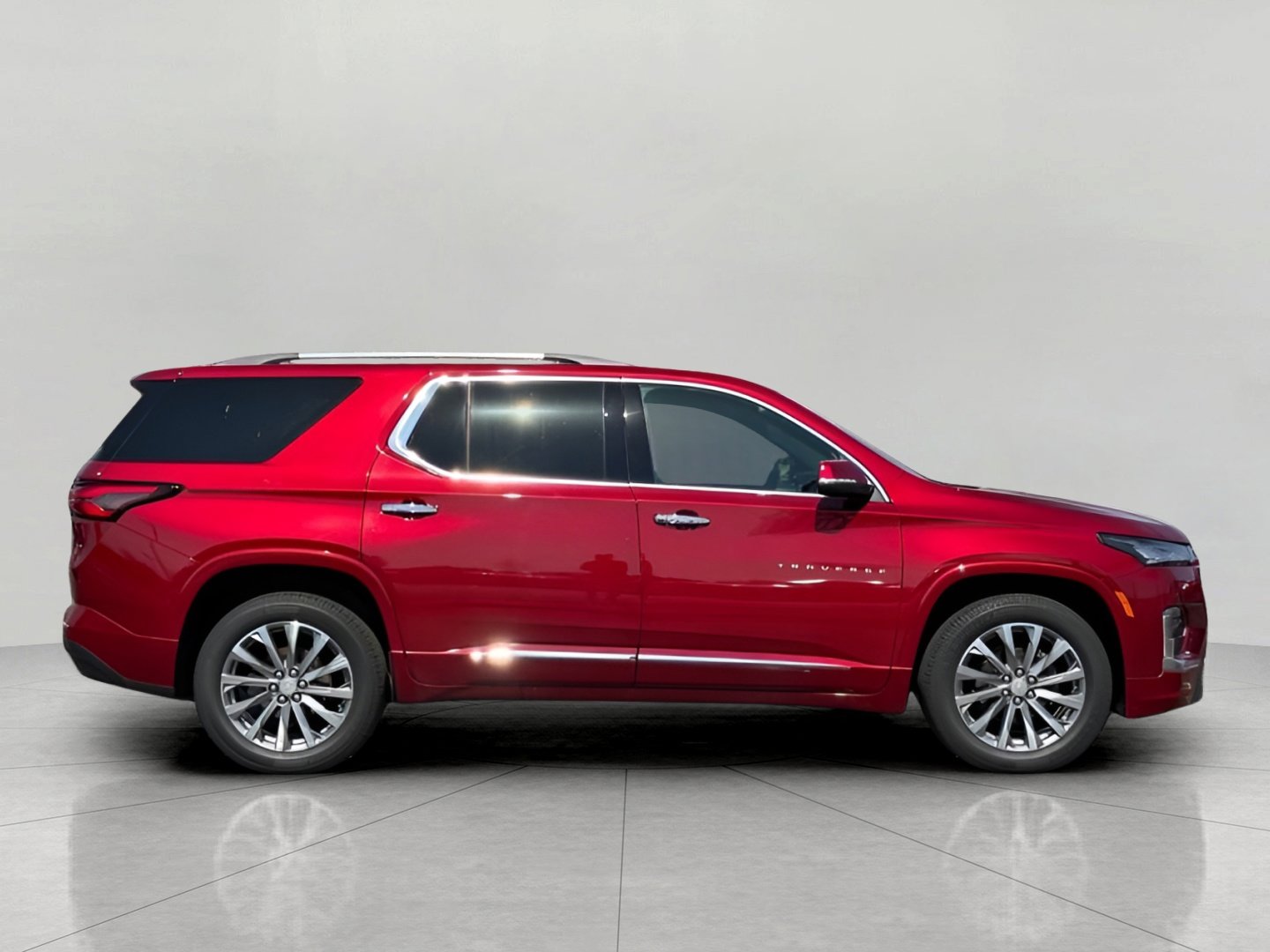 Used 2023 Chevrolet Traverse Premier w/ LPO, Floor Liner Package AWD/4WD image 3