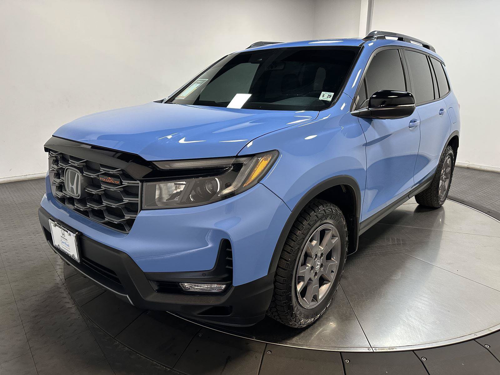 Certified 2024 Honda Passport TrailSport image 6