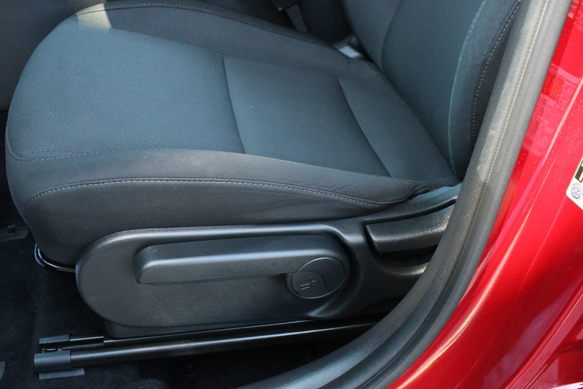 Used 2026 Hyundai Kona SEL Sport FWD image 12