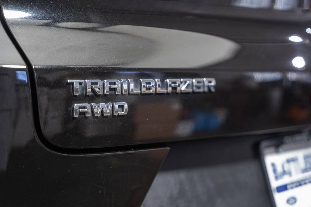 Used 2023 Chevrolet TrailBlazer LT w/ Convenience Package image 8