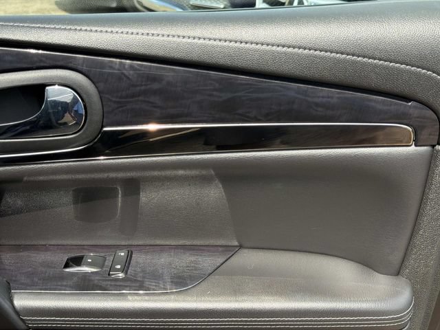 Used 2017 Buick Enclave Leather w/ Enclave Sport Touring Edition FWD image 18
