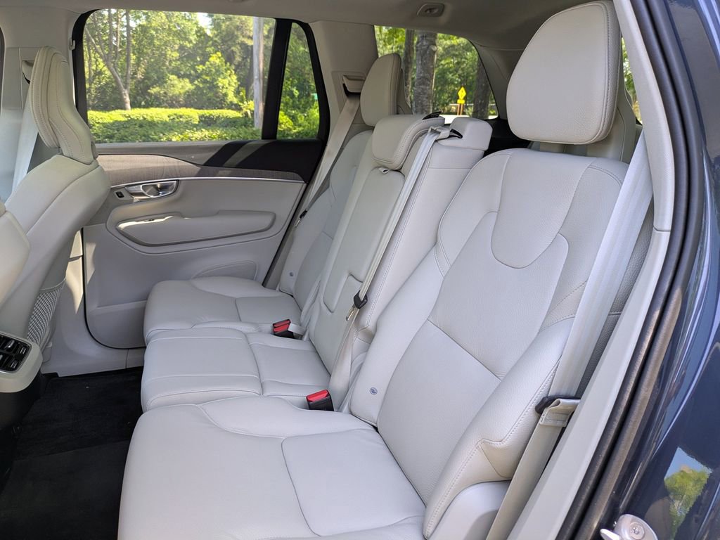 Certified 2024 Volvo XC90 B6 Plus w/ Protection Package Premier AWD/4WD image 14