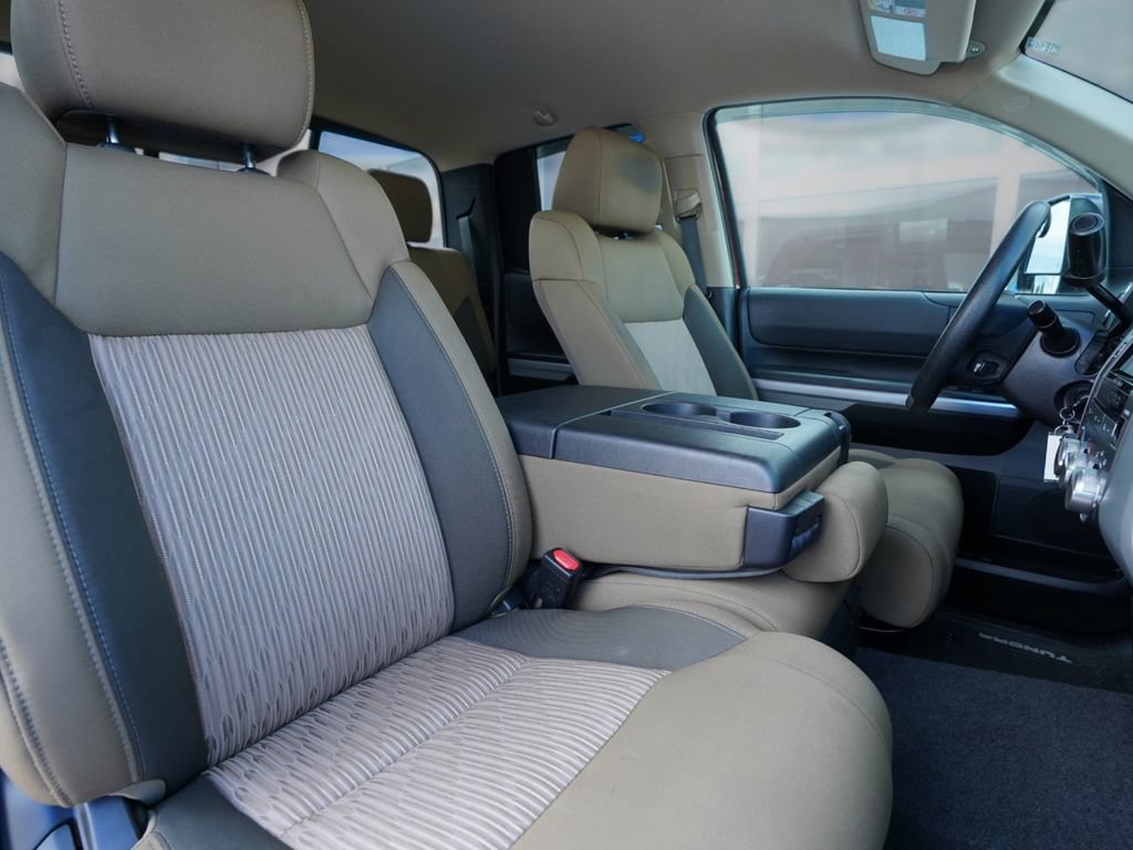 Used 2017 Toyota Tundra SR AWD/4WD image 28
