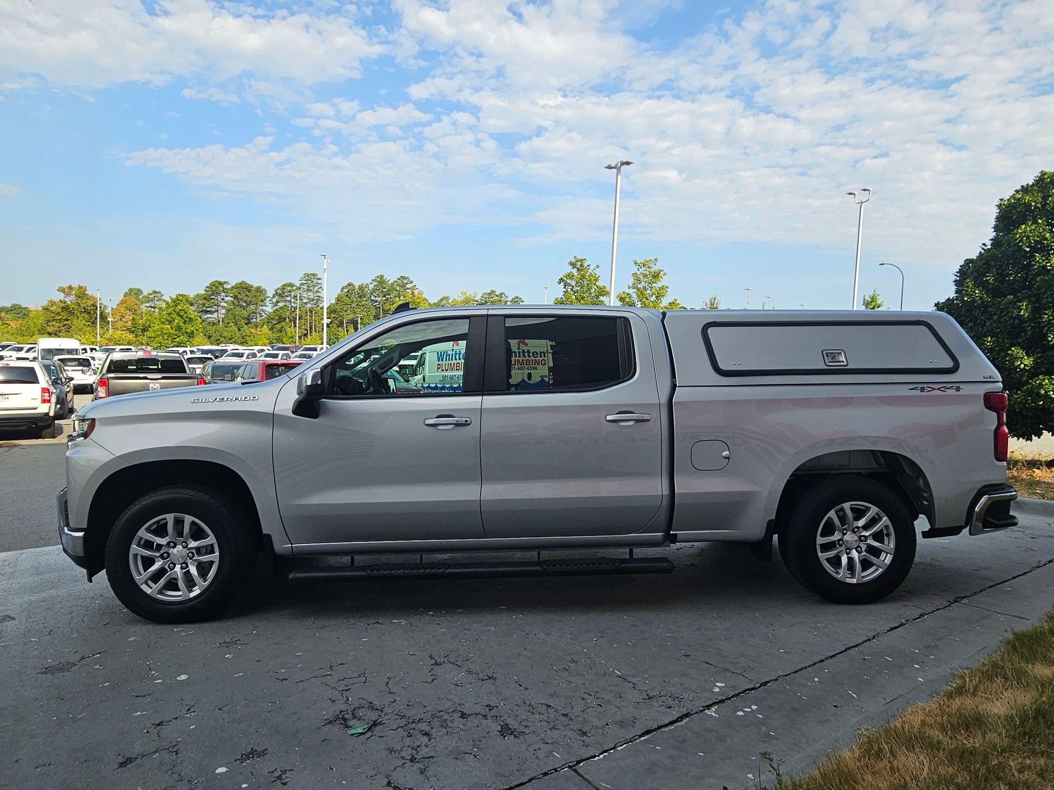 Used 2021 Chevrolet Silverado 1500 LT w/ Safety Package II AWD/4WD image 4