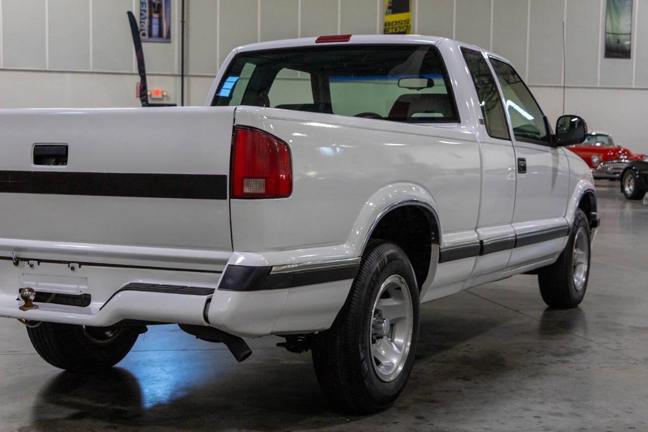 Used 1995 Chevrolet S10 Pickup LS RWD image 37