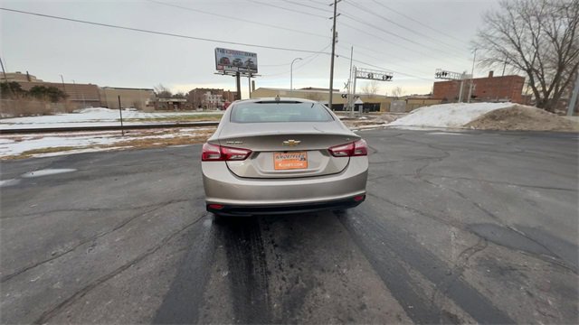 Used 2024 Chevrolet Malibu LT image 7