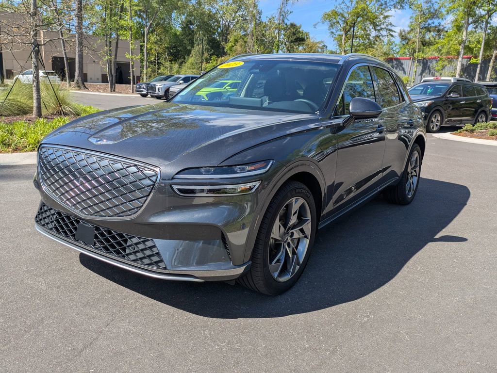 Used 2023 Genesis Electrified GV70 Advanced image 8