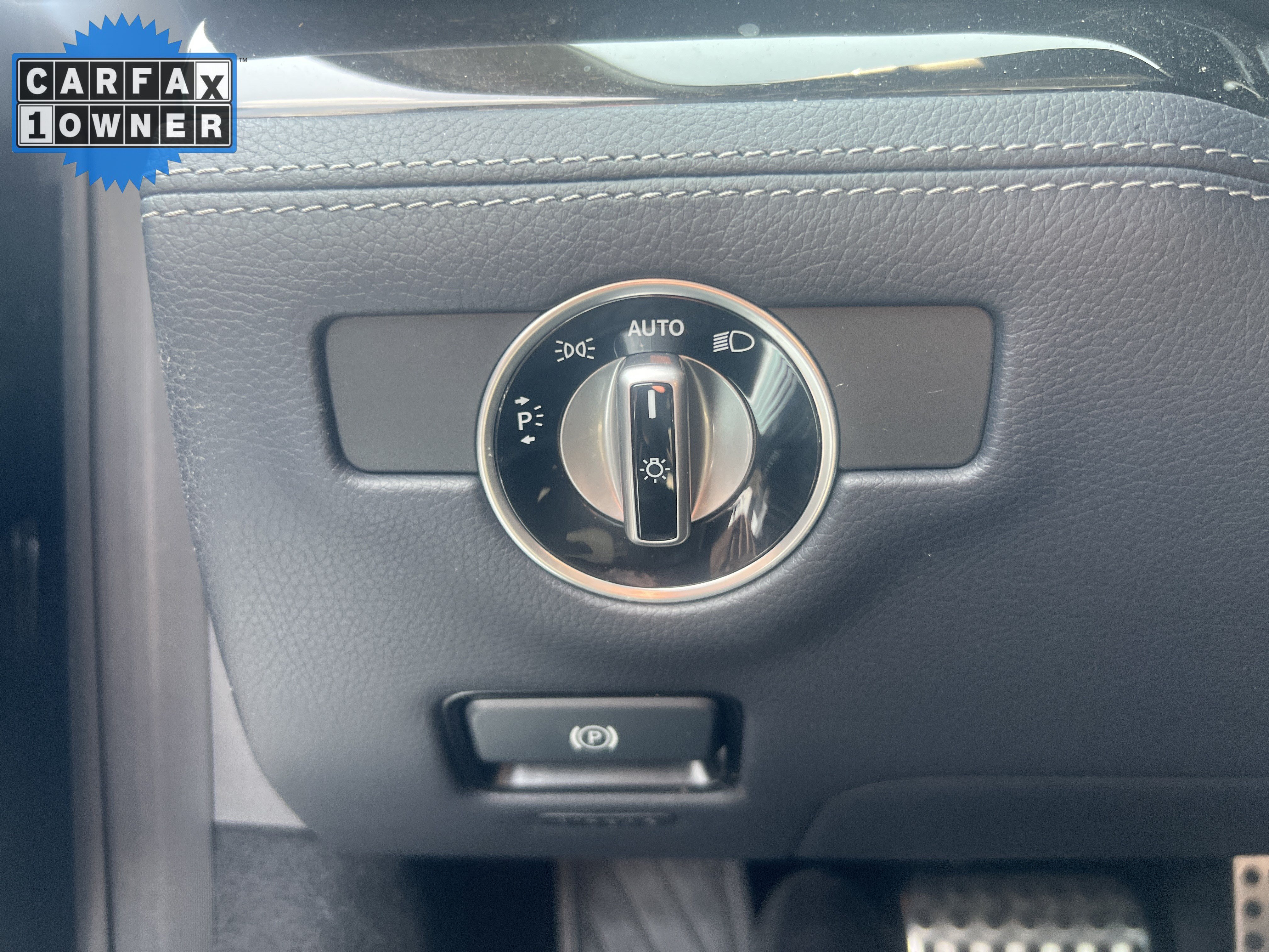 Used 2018 Mercedes-Benz SL 550 image 16