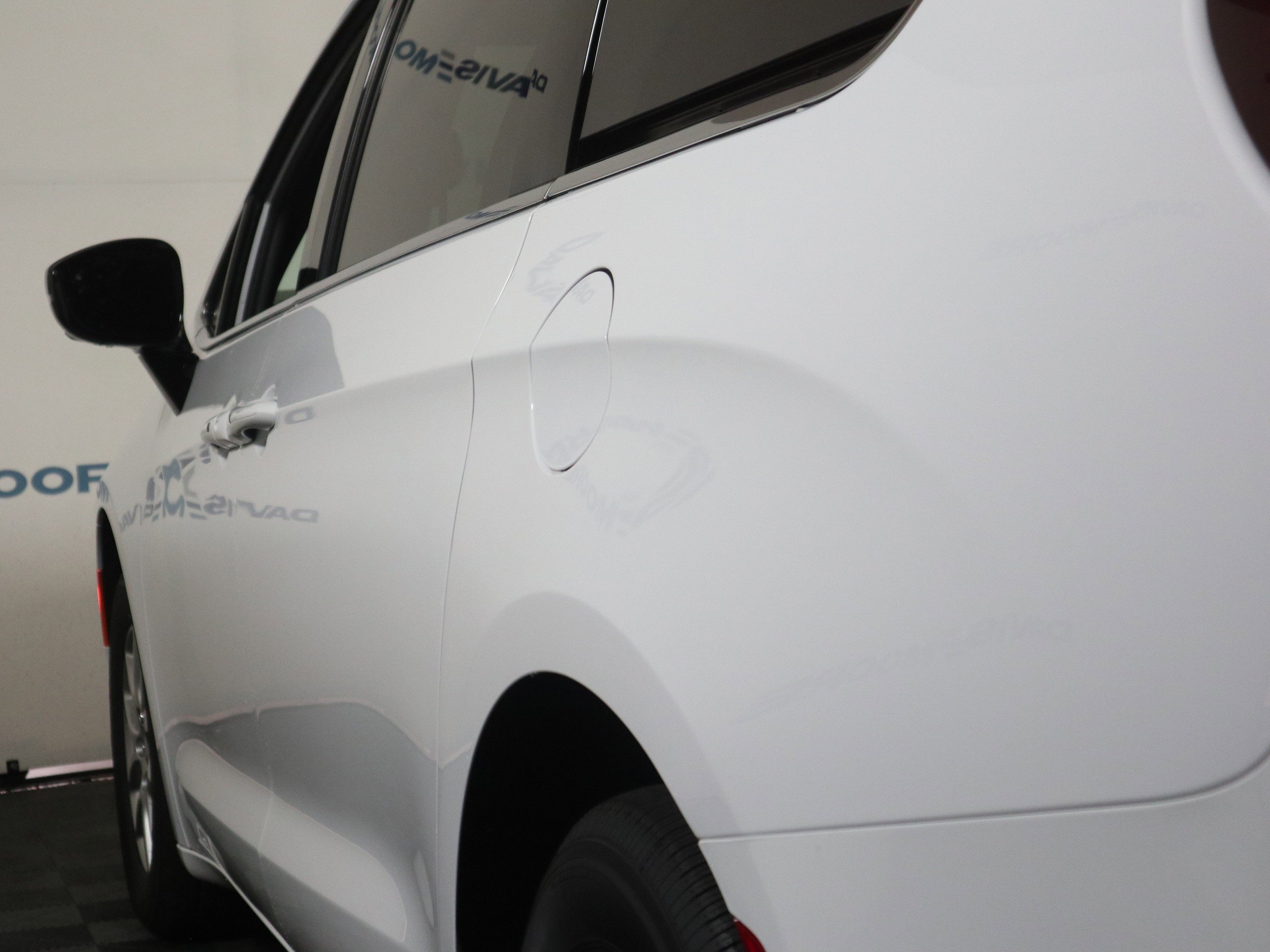 New 2026 Chrysler Pacifica Select image 10