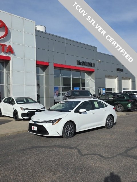 Used 2022 Toyota Corolla LE image 1
