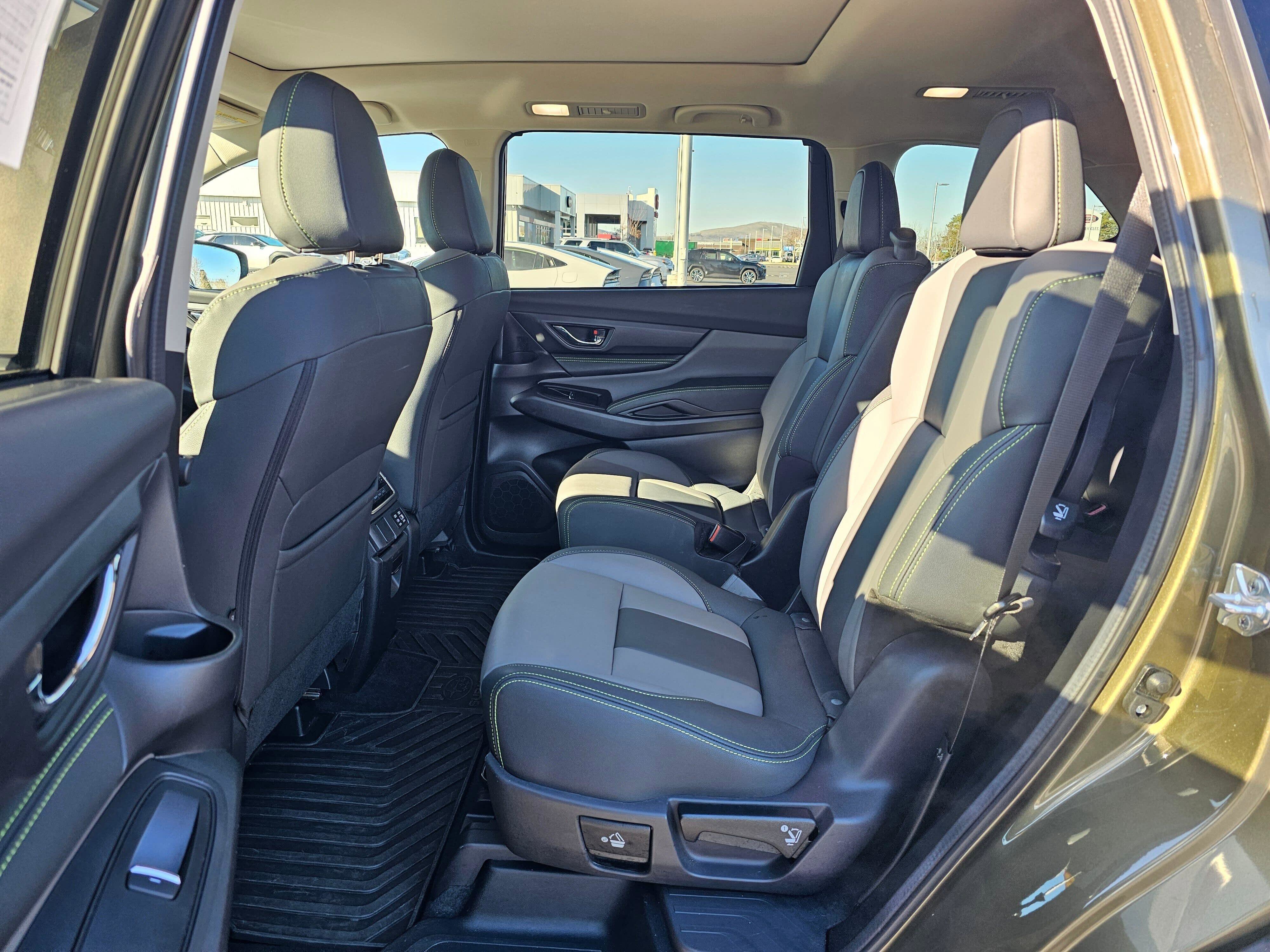 Used 2025 Subaru Ascent Onyx Edition AWD/4WD image 17