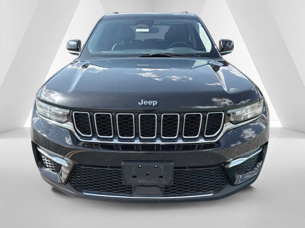 Used 2023 Jeep Grand Cherokee Limited AWD/4WD image 2