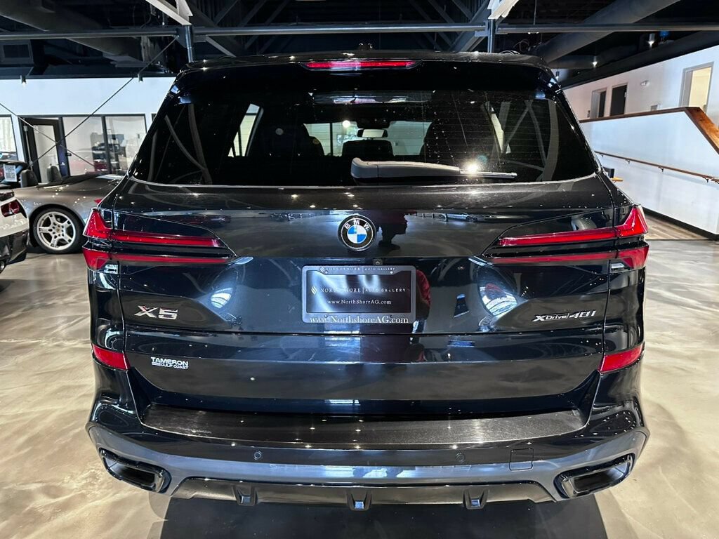 Used 2024 BMW X5 xDrive40i w/ M Sport Package AWD/4WD image 4