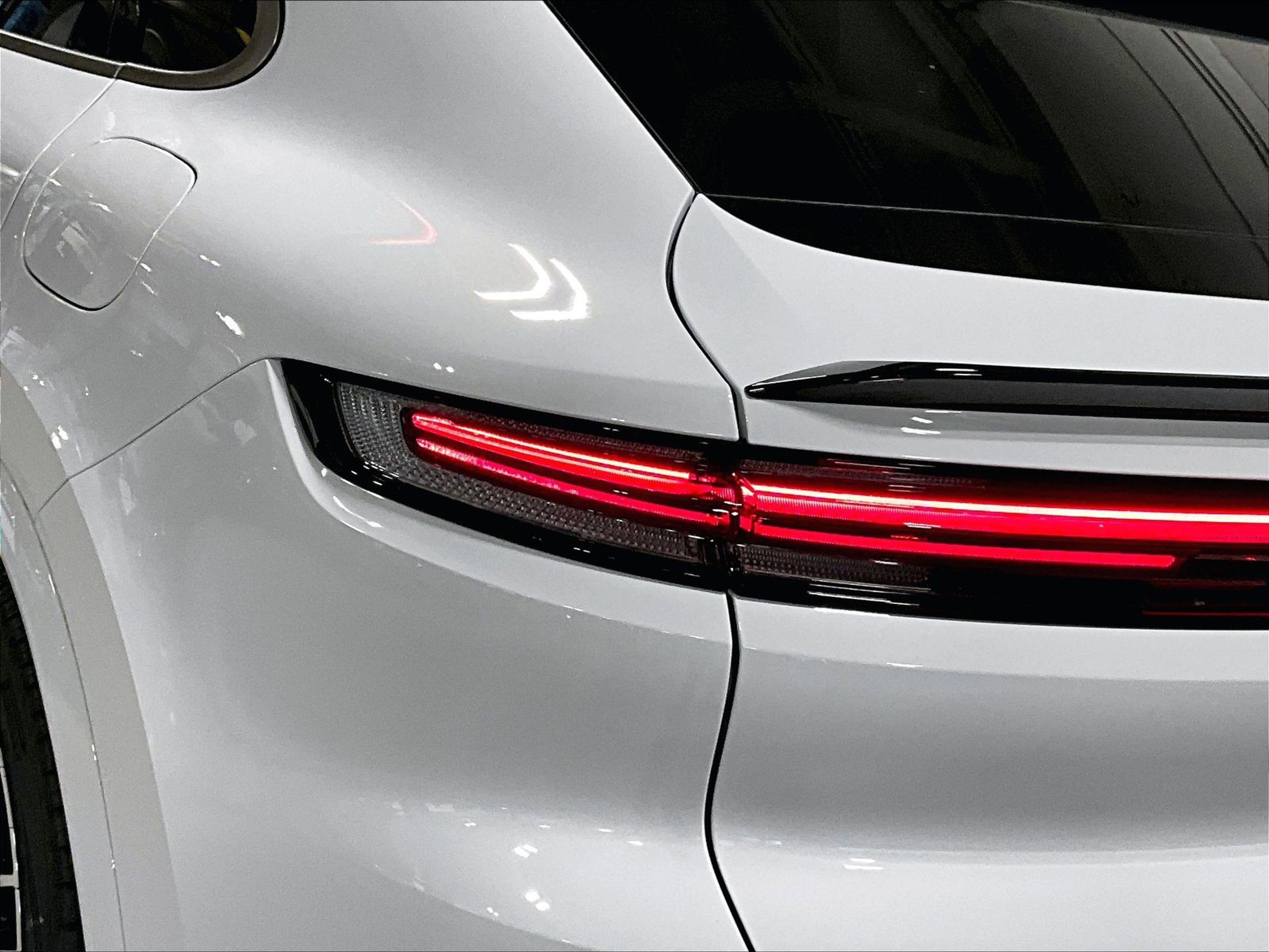 New 2026 Porsche Cayenne Turbo image 25