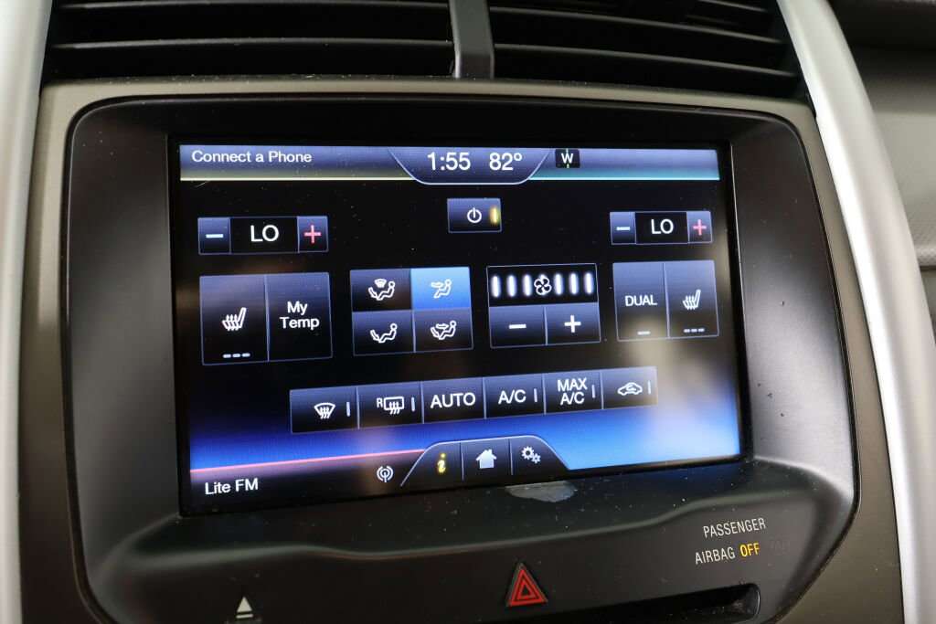 Used 2014 Ford Edge SEL w/ Equipment Group 205A AWD/4WD image 37