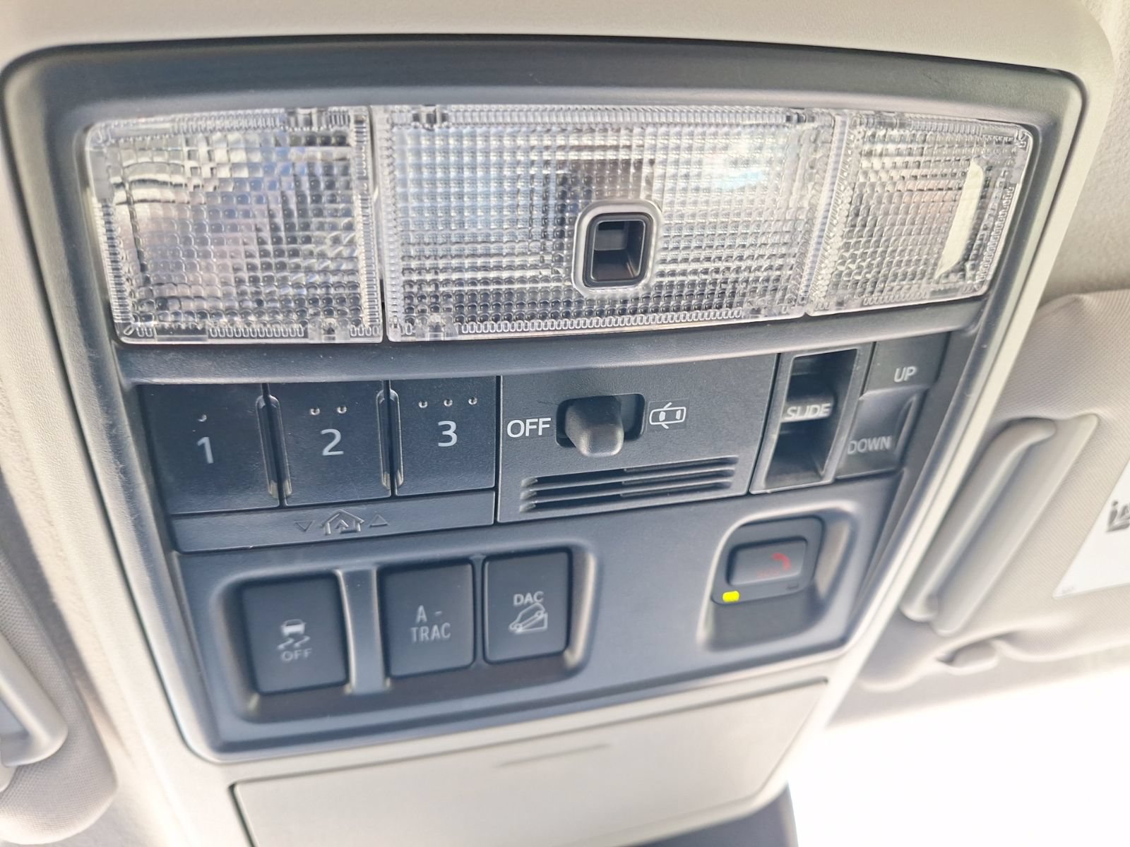 Used 2024 Toyota 4Runner Limited AWD/4WD image 28