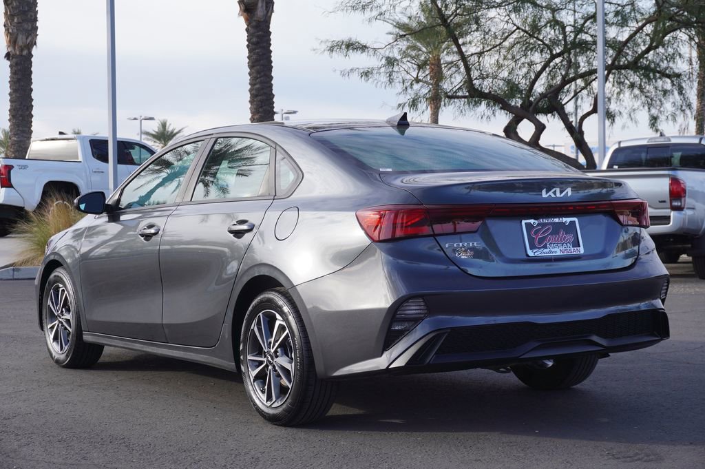 Used 2024 Kia Forte LXS image 3