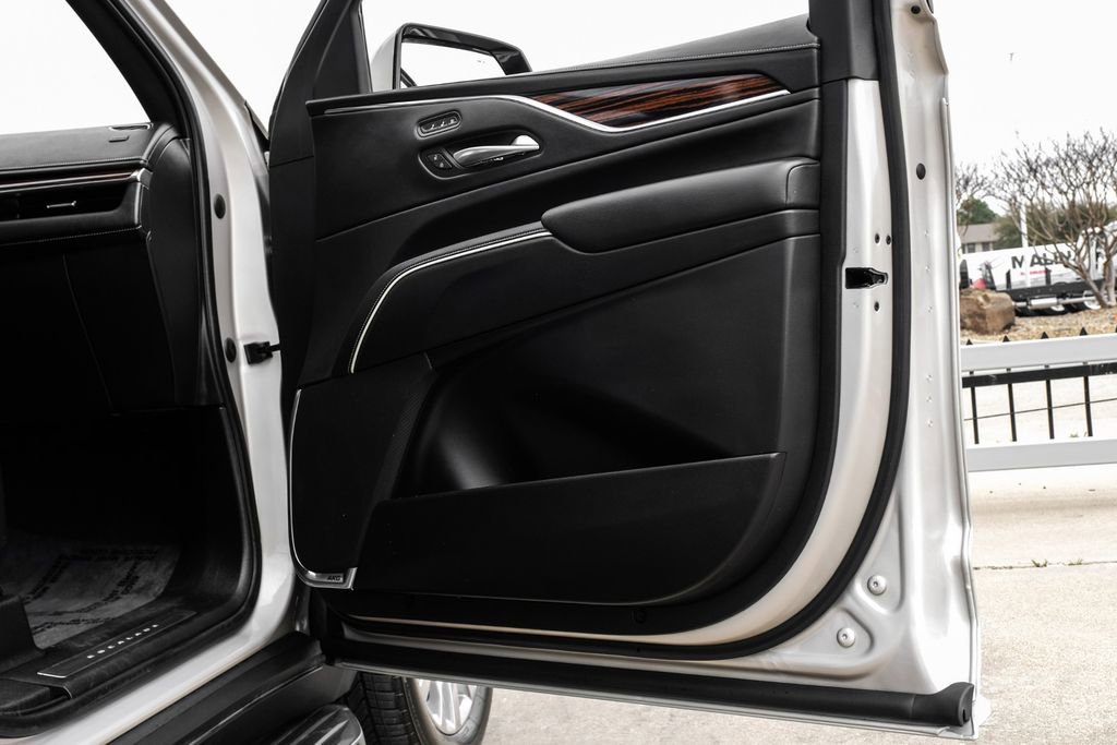 Used 2021 Cadillac Escalade Premium Luxury w/ Driver Assist Tech Package AWD/4WD image 51