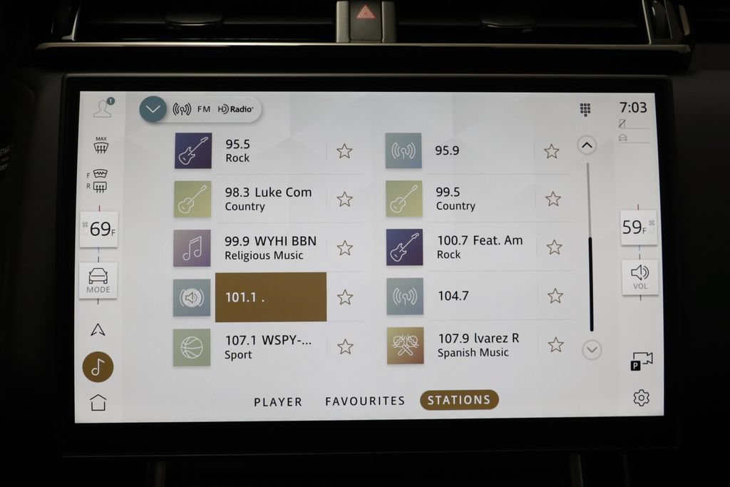 Certified 2026 Land Rover Range Rover Velar S AWD/4WD image 9