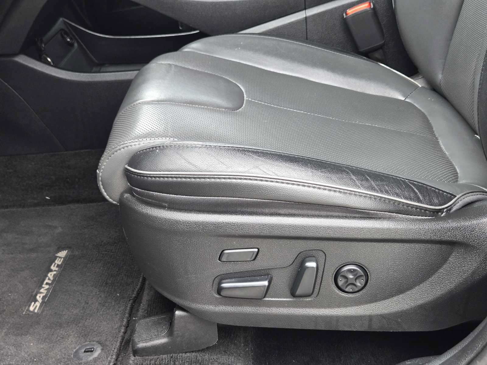 Used 2022 Hyundai Santa Fe Limited w/ Cargo Package AWD/4WD image 25
