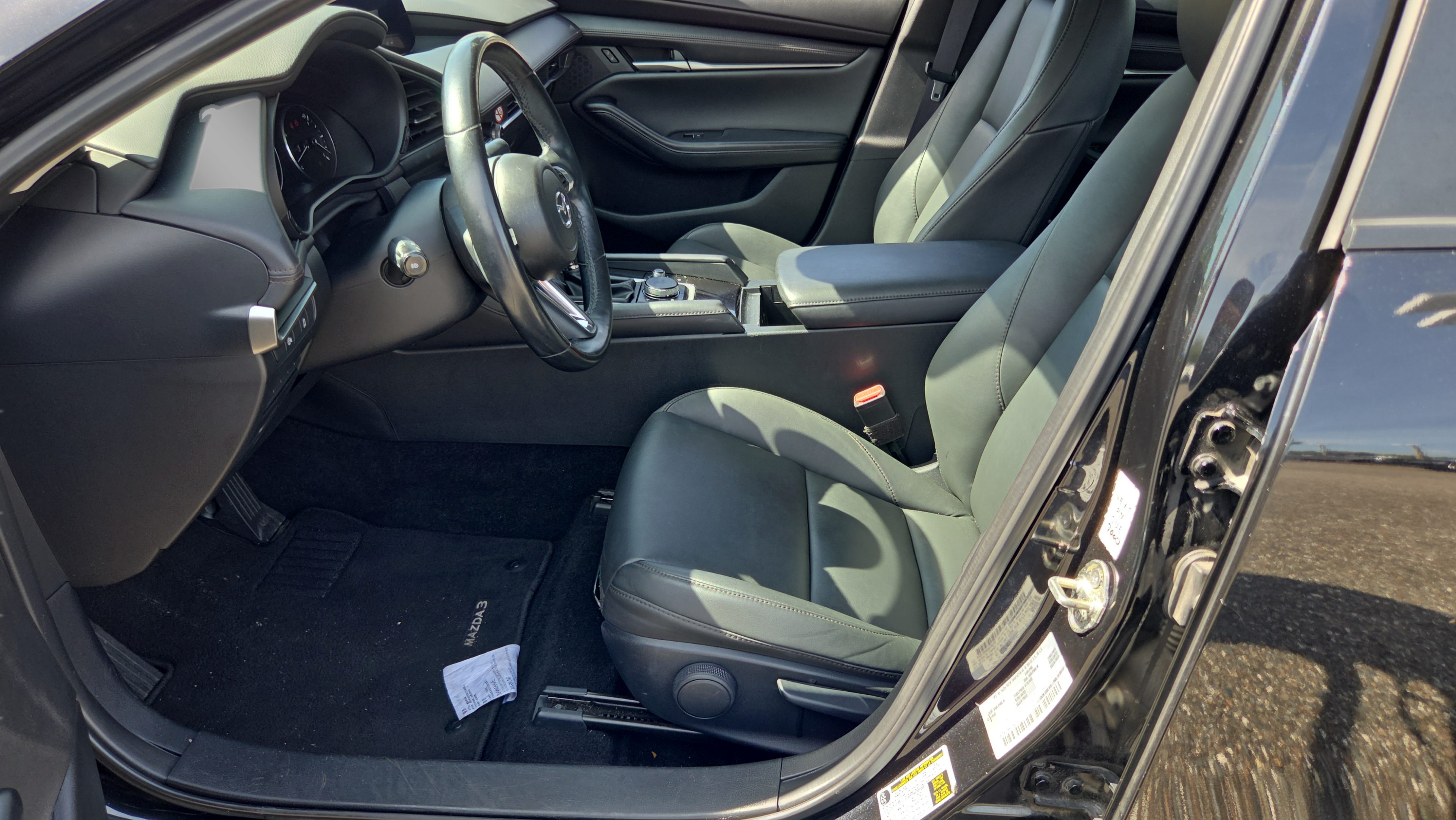Used 2024 MAZDA MAZDA3 s FWD image 9
