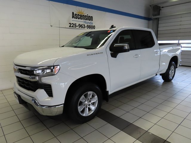 Used 2023 Chevrolet Silverado 1500 LT w/ Protection Package image 2