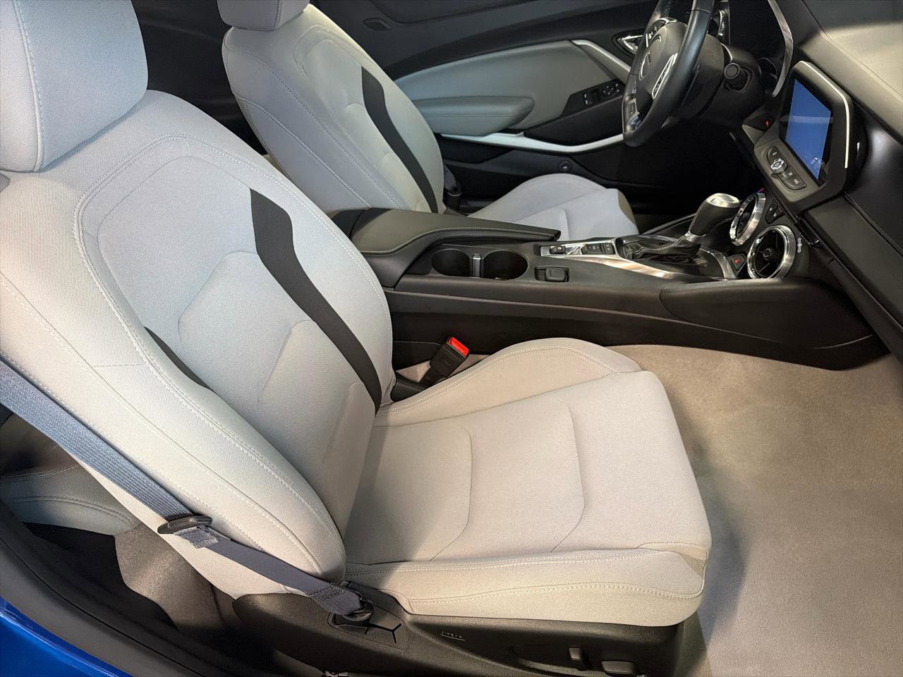 Used 2017 Chevrolet Camaro SS RWD image 19