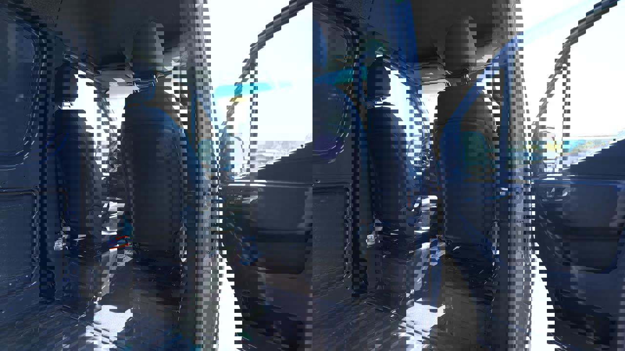 New 2025 Mercedes-Benz Sprinter 2500 image 10