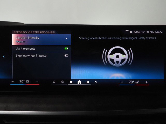 Used 2024 BMW X7 xDrive40i image 49