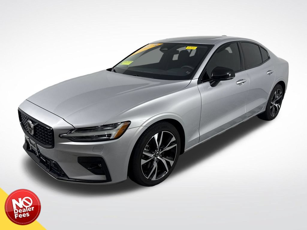 Used 2025 Volvo S60 B5 Core FWD image 7