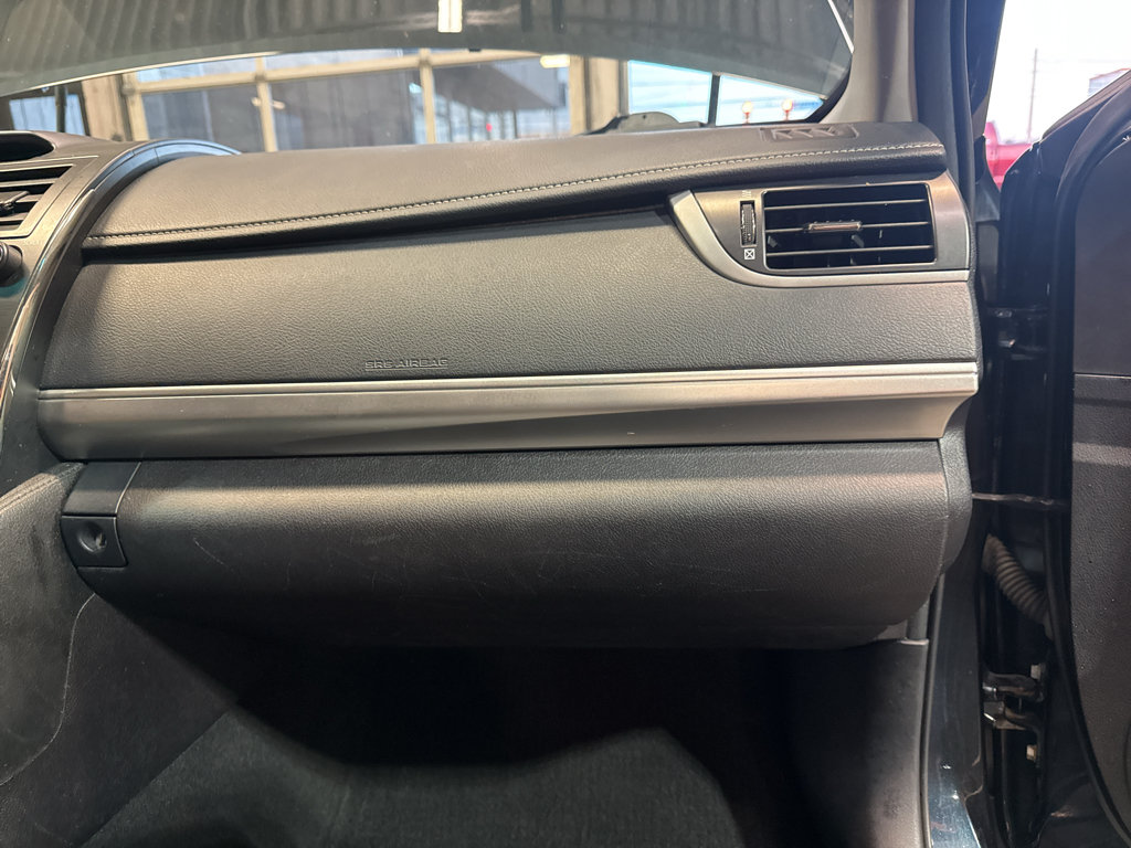 Used 2014 Toyota Camry SE FWD image 25