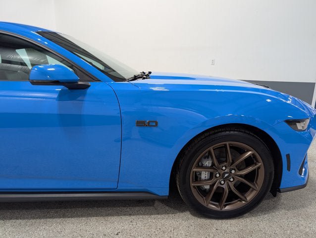 Used 2025 Ford Mustang GT Premium RWD image 9