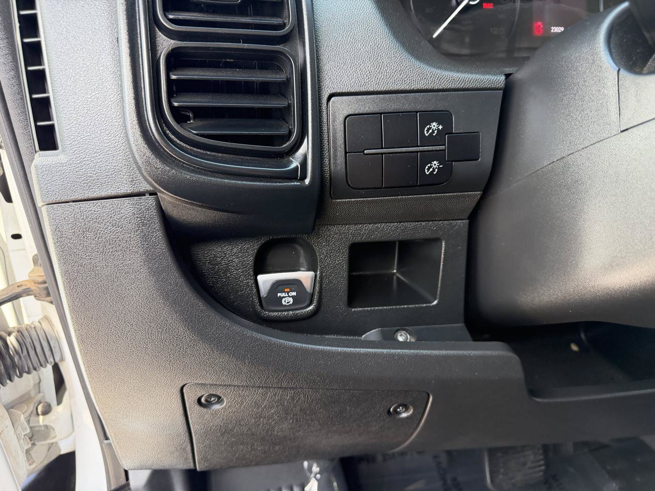 Used 2023 RAM ProMaster 2500 FWD image 14