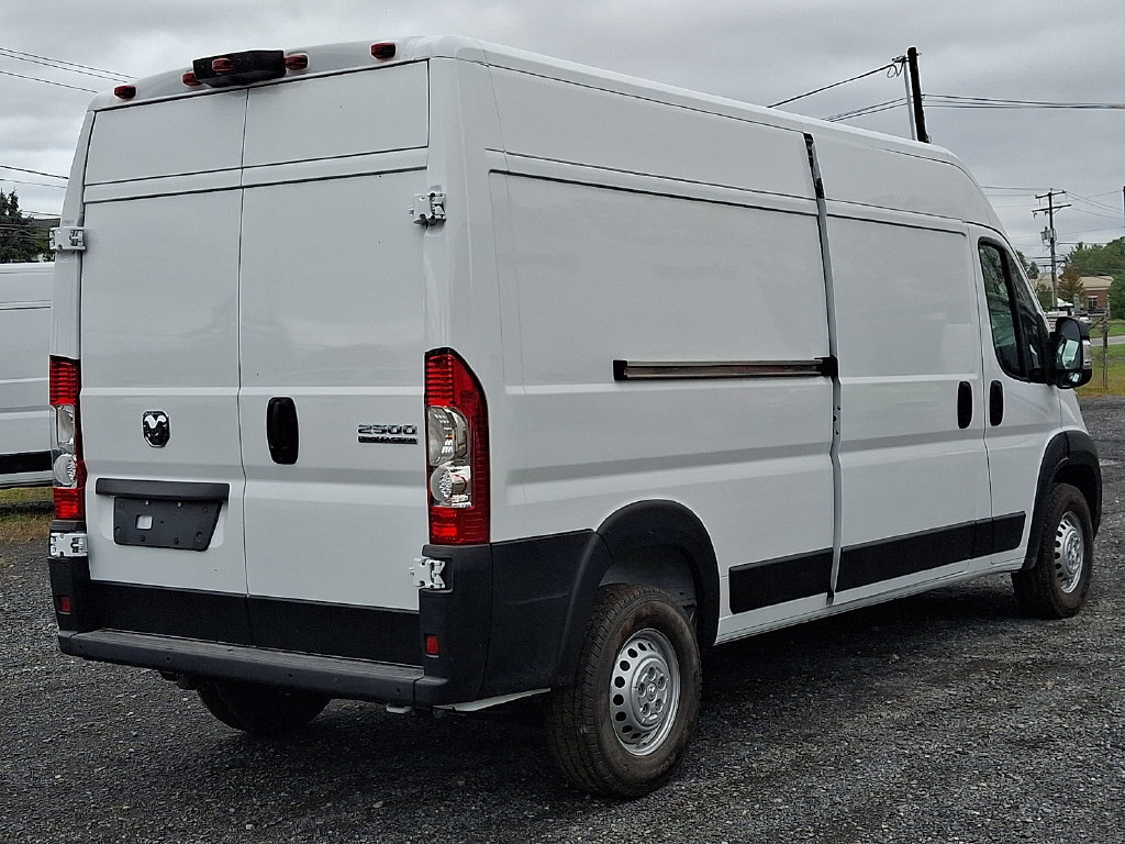 New 2026 RAM ProMaster 2500 w/ Convenience Group FWD image 4