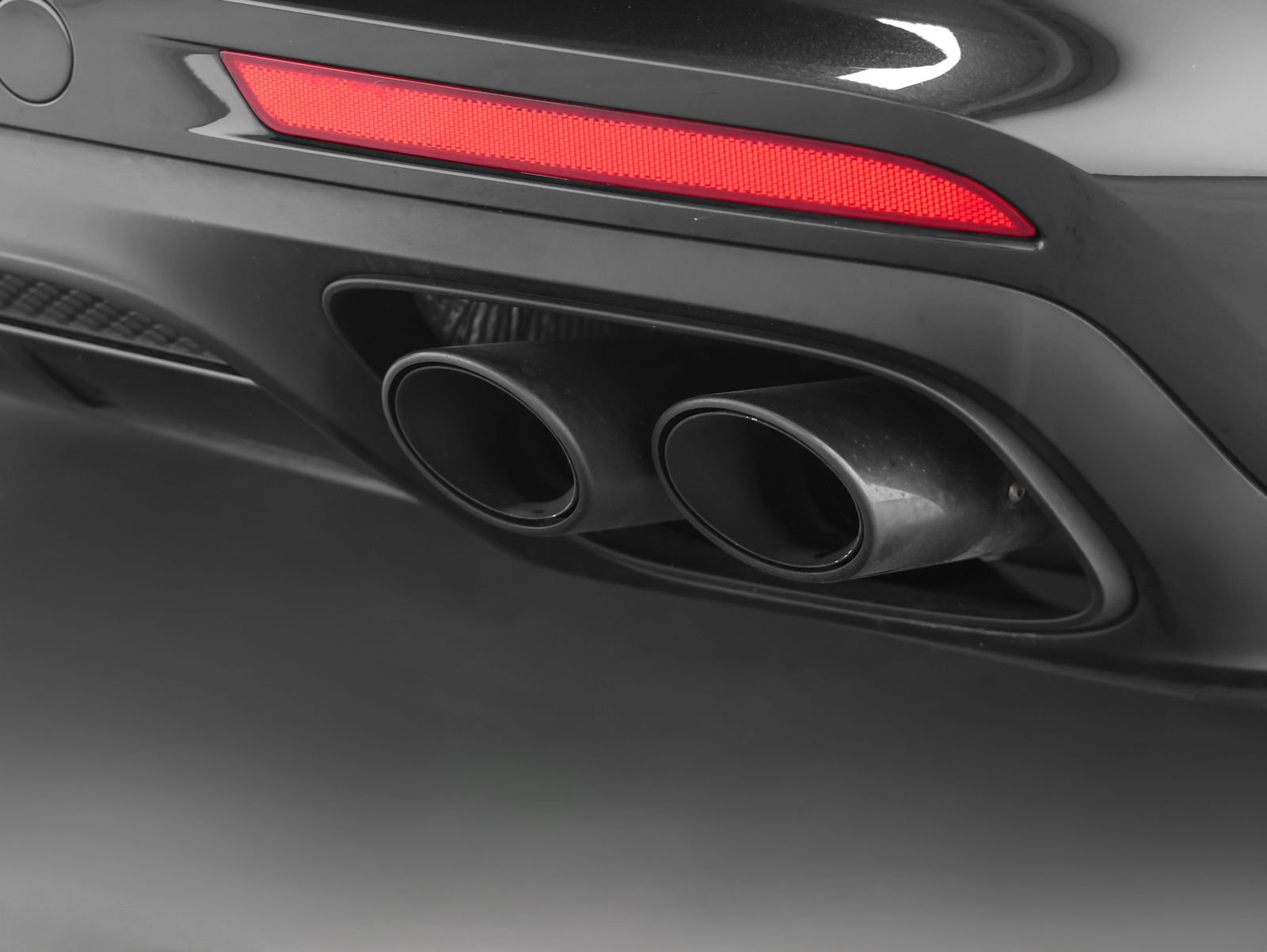 Certified 2023 Porsche Panamera GTS AWD/4WD image 18